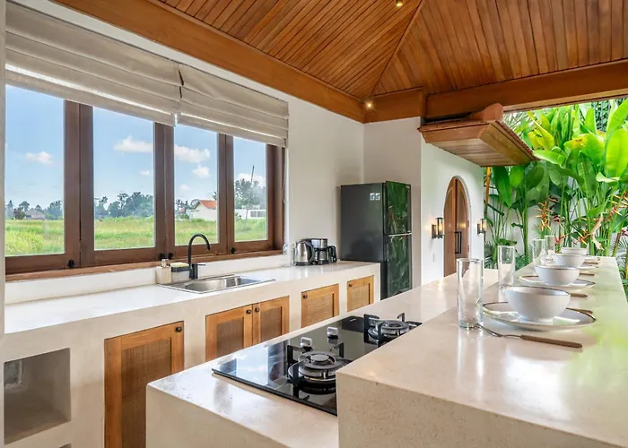 Tembaga By Evdekimi - Rice Field Views With Outdoor Lounge & Pool * ウブド