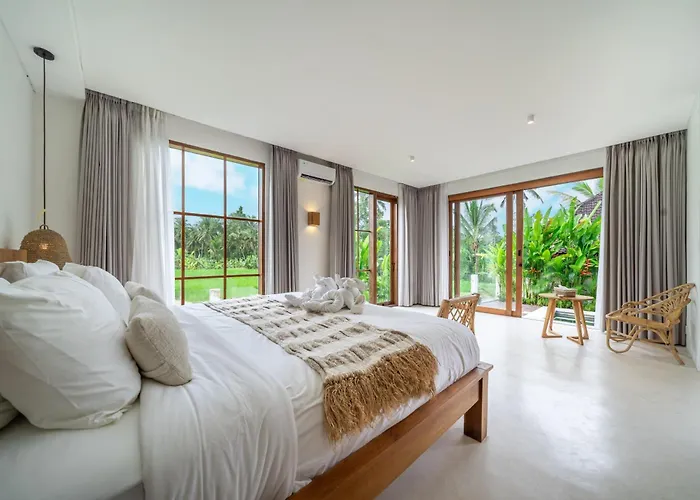 Tembaga By Evdekimi - Rice Field Views With Outdoor Lounge & Pool