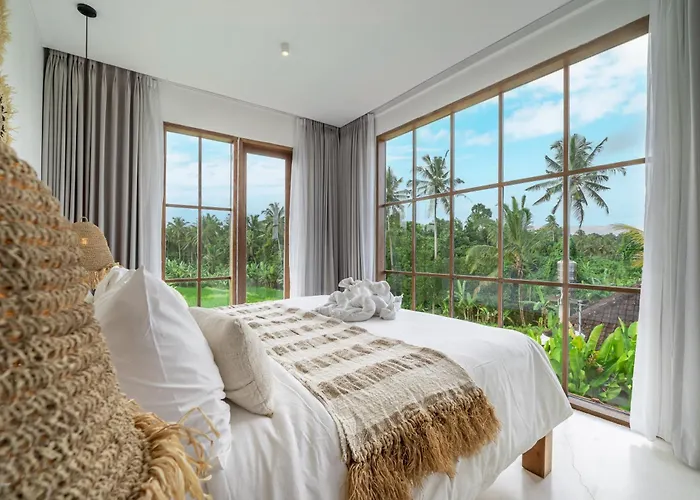 ヴィラ Tembaga By Evdekimi - Rice Field Views With Outdoor Lounge & Pool